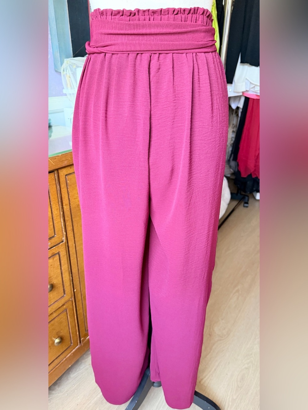 Wide-Leg Tie-Waist Pants in Berry Fuchsia - Picture 4 of 11